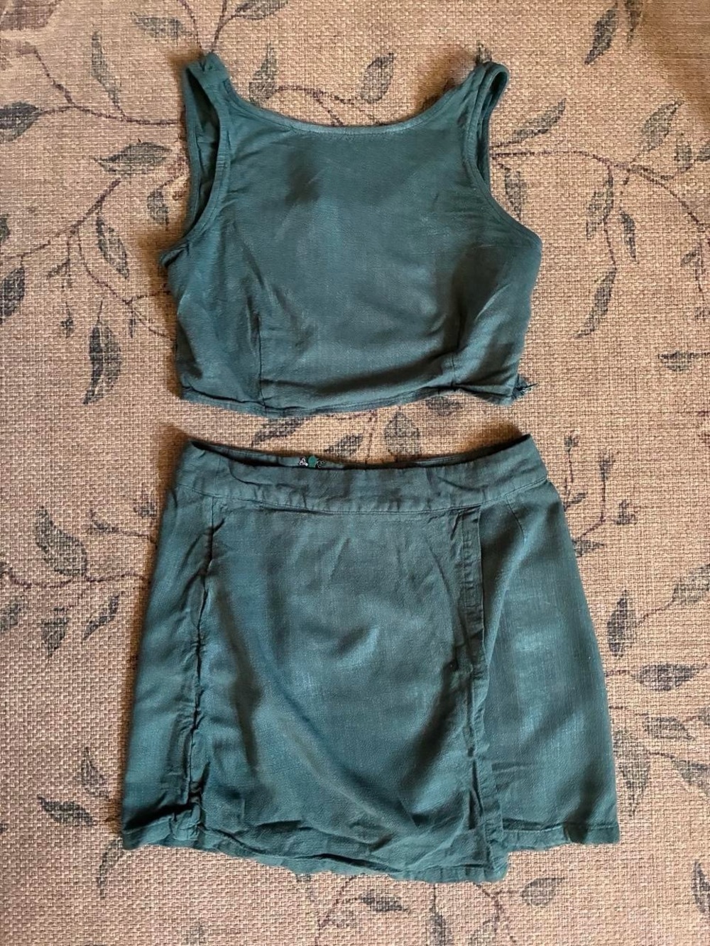 Green linen blend set